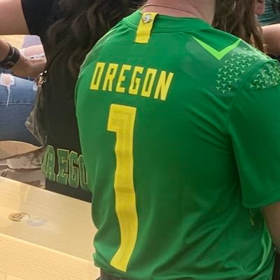 Oregon Alum 🦆 here to quack.