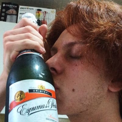 Precisamos de outro para sermos um.
Maço de cigarro ruivo
23/11
07/08