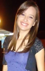 O mundo está nas mãos daqueles que têm a coragem de sonhar e de correr o risco de viver seus sonhos;*