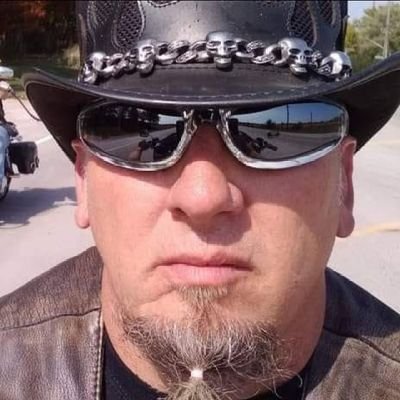 Red Pure Blooded God Fearing Heterosexual Husband Father Grandpa Biker American Patriot!❤️🇺🇲💯 Patriots Unite👊 🚫 hook ups 🚫 scams earn your own money