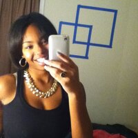 Chanel Holmes - @NellyNell_1727 Twitter Profile Photo