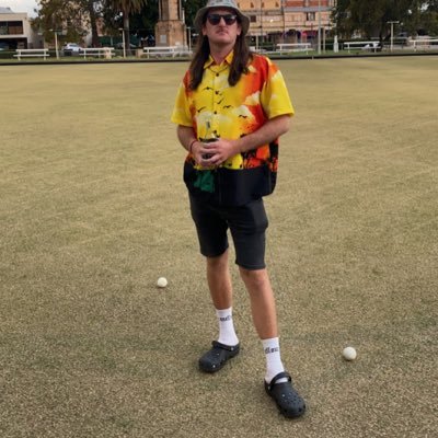 json2295's profile picture. liquor lip loaded gun. 🇦🇺🤙🏻
