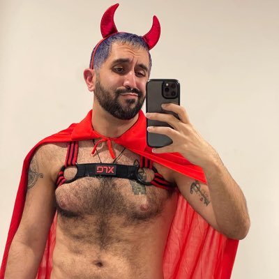 Welcome to the twitter with slightly less 🍆 in it 😘 🇮🇶🇳🇿🏳️🌈. Alt Linked.