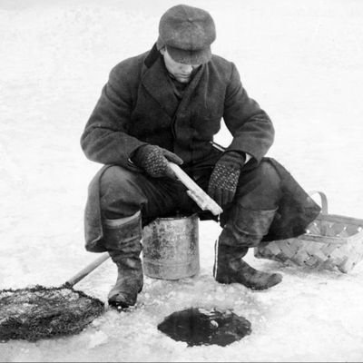 Ice Angler loving all outdoor activities.  Cubs, Bears, and Fighting Illini fan. Sarcasm warranted when needed.