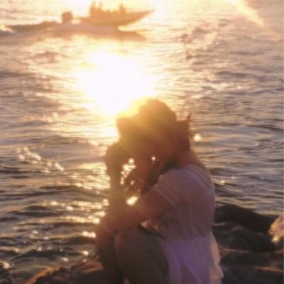 Hazme el amor a versos y te prometo un orgasmo poético 📖