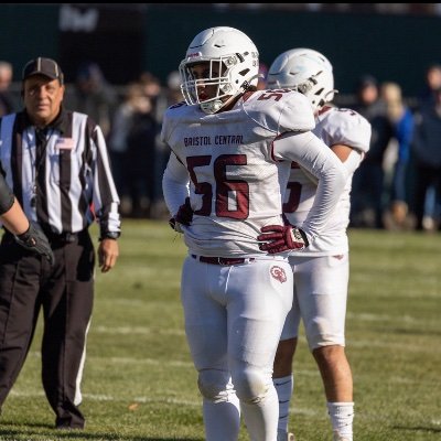 T/DT/DE🏈 #56 BCHS 24🎓 5’11 all conference lineman lb-230 CT📍 Email-luis3padilla13@gmail.com