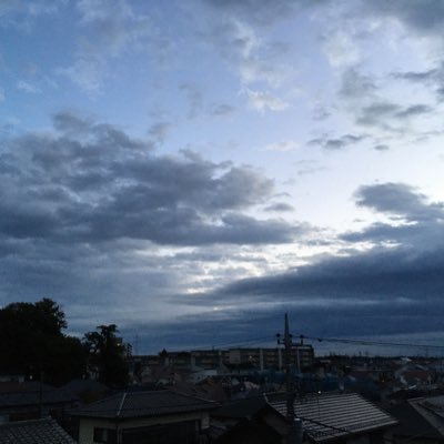 町田の中1男子。数オリ予選突破を目標に頑張ってたけど今は次のテストで5教科450点とるために色々がんばってます。毎日何してたかツイートします。サボってたら言ってください。しっかりやって結果が出たら褒めてください。勉強垢はフォロバ100 #勉強垢 @pkekFwt3g7xQ68L←本垢