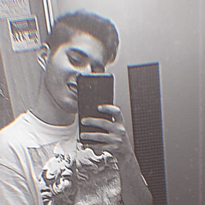 Juan Car🙏
No se trata de vivir para siempre, el truco está en convivir con uno mismo para siempre