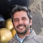 Ing.Comercial MBA UAI, disfruto de mis hijos, baterista, rockero y amante del hoyo 19…