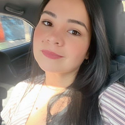 MabySierra's profile picture. ¿Para que describirse? Si al final cada quien saca sus propias opiniones de uno.