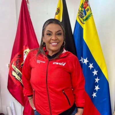 Alcaldesa del Municipio Tomás Lander
Mirandina
Militante del PSUV