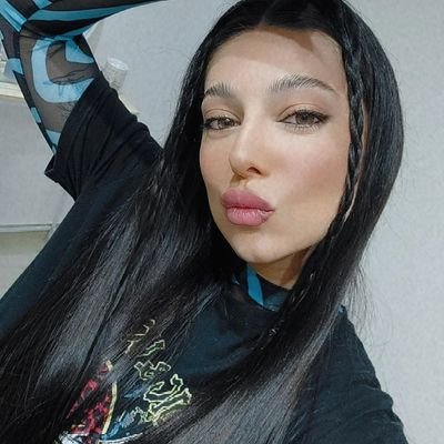 twittera vieja pero borre mi cuenta porque daba cringe