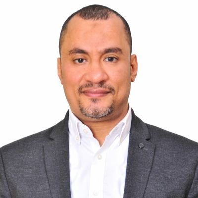 بشتغل في التسويق وتطوير الأعمال للاستحواذ علي المحتوي اي كان شكله وتشغيله علي كافة المنصات الرقمية بما فيها شركات الاتصالات