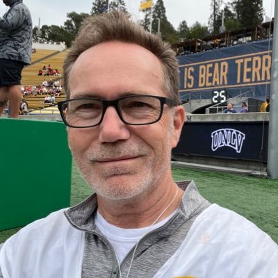 Husband, Father, Brother, Teacher, Mentor, Friend, and Photography Director at Oracle. What ever the sport I’m in, give me a camera!
