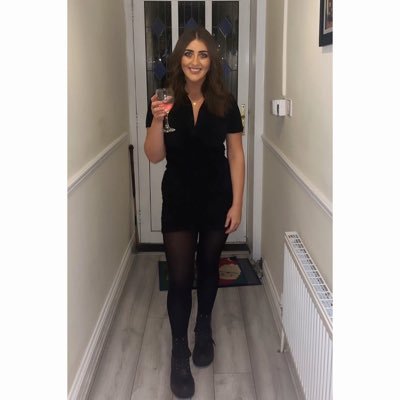 do you like to dancey dance , yes I wore my party pants https://t.co/0z6nDTGBoZ