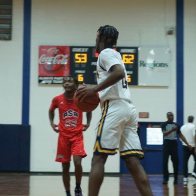 6’3 Combo Guard agent0️⃣ underrated!! Contact @7067638146