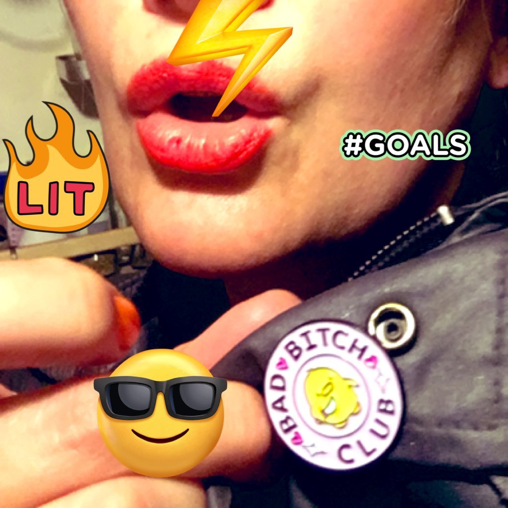 Just another person blurting stuff out. Boat dweller & spider fan. Willing to do anything for kindling. Bonkers like Dizzy 👅👄💋🧠👁👂🌱🤘🌈☠️