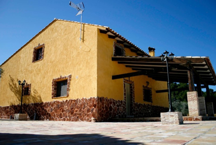 Las Toreras Casa Rural en Moratalla. Teléfono: 968210468 Mail: info@lastoreras.com