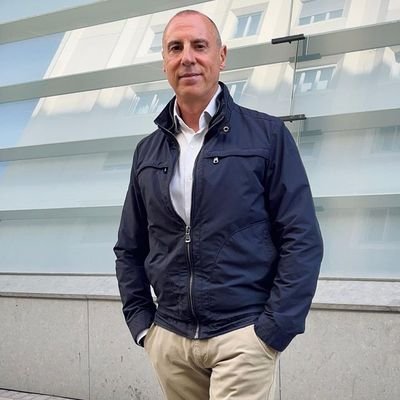 Charles38471385's profile picture. 