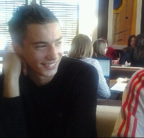 Pif12's profile picture. 