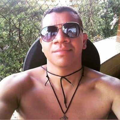 Chemical Engineer 🚀
Business Management📊
Teacher 👨🏽🏫
Crazy for Life🏄🏽♂️