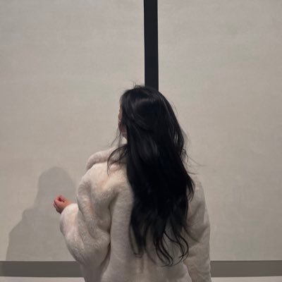 jeongmin_zoze's profile picture. UXer | Car UX Design | Human-centered AI