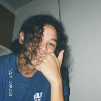 ylesour's profile picture. Ad astra per aspera🚀