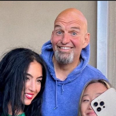 rock_thomas16's profile picture. Elections are rigged #followthemoney