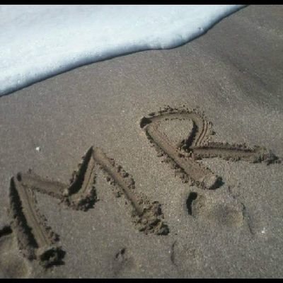 otrasenmi's profile picture. 