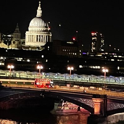 mac3uk's profile picture. Traveller