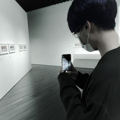 un_nameless_00's profile picture. 【 アコギ・ベース・ミュージック・ソング・スペース・カメラ・モデル ・デザイン・スポーツ・イラスト…etc 】