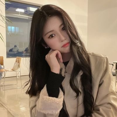 L21105925's profile picture. 우리 궁합잘맞을거 같지않아?