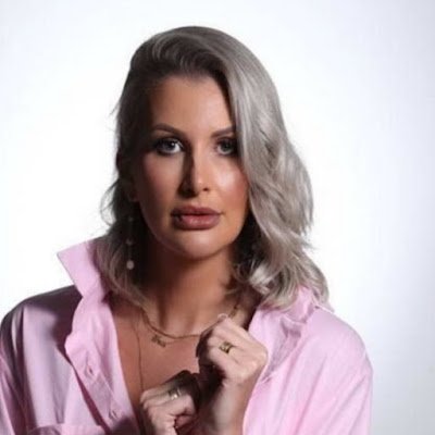 Administradora Judicial e advogada. Doutora. Mestra. Escritora. Profa de Empresarial e Processo Civil, mas aqui sou a mãe do Joaquim.