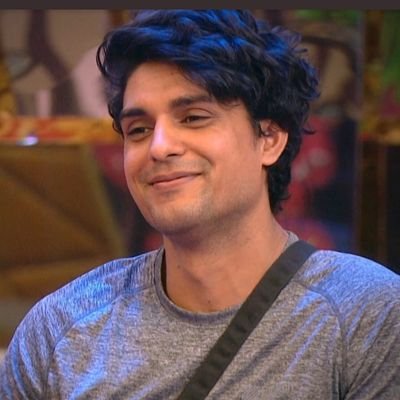 joined twitter for Umar Riaz ❤️ and now supporting Ankit Gupta !!♥️🌟