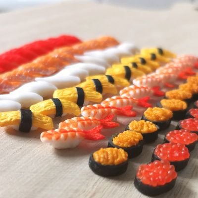 monaka_gallery's profile picture. ＼ミニチュアが大好きな人集まって〜♡／
💐『美味しさ』を小さなアクセサリーで表現！
💐見てたらお腹空いちゃう位リアルな作り♬
💐びっくり！オシャレなのによく見たら〇〇！
↓↓オンラインショップで販売しています♬

🤗https://t.co/DfdBBYS2R8