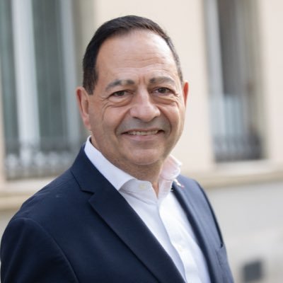 Adjoint à la maire de #Paris - militant contre le #sida, pro #DroitdeMourir - Ecrivain - Deputy-mayor of Paris - activist #Aids #LGBTQI #RightToDie - Writer