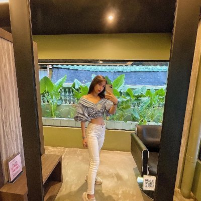 ahaydee123's profile picture. Flower & Coffee