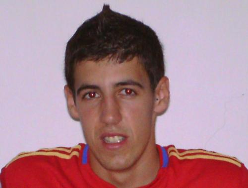 soy estudiando de 2º de bachiller y grado superior de admón. de empresas.