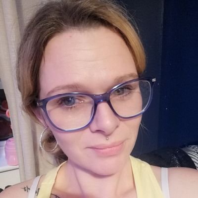 louise26620247's profile picture. 