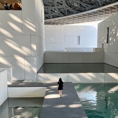 _radiyah's profile picture. location unknown