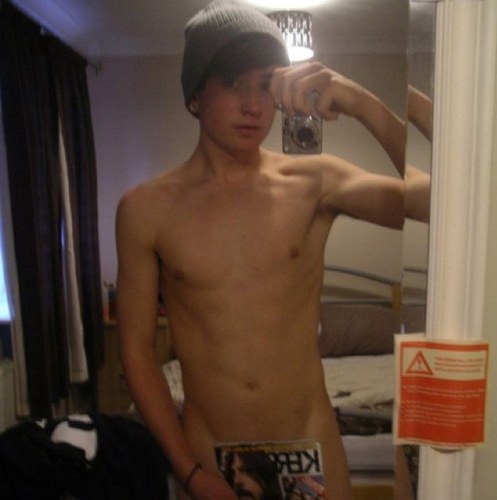 Puzzler0625's profile picture. I don't like clothes