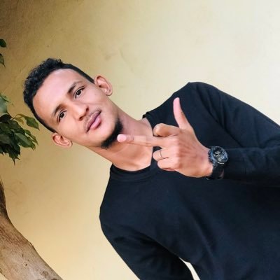 RazackAg's profile picture. Aime le peuple ,évite la foule !