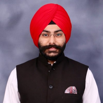 President SOI Delhi| President (2019-20) ||C.C (2017-18),Students' Union Sri Guru Gobind Singh College of Commerce , @univofdelhi || Student Activist || 🇮🇳