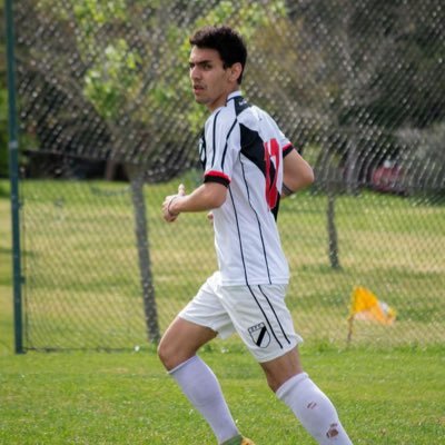 Fútbol siempre en dos colores ⚪️⚫️