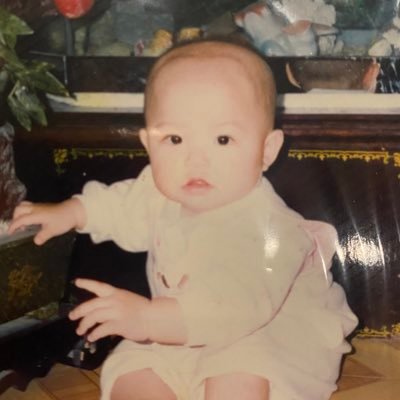 jennyhwee's profile picture. content consumer