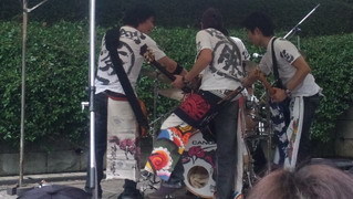 元祖津軽衆ロック　ホイドーズ
ベース担当