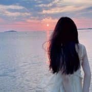 Elisa00678's profile picture. Like a butterfly, pretty to see, hard to catch.