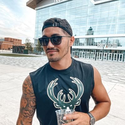 Jon1578zim's profile picture. Soft hearted 😇😇