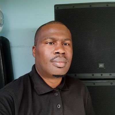 Resident DJ at Sakhumzi Restaurant | Amapiano | Deep House | Afrotech | Soul & RnB | For bookings: lebo@abutilebo.co.za