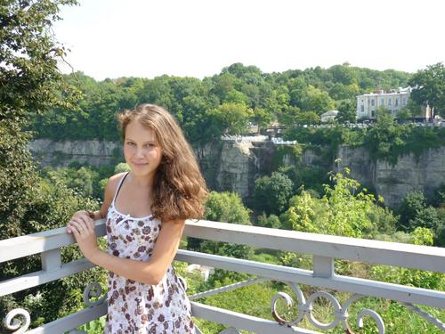 AnnaRadii's profile picture. 